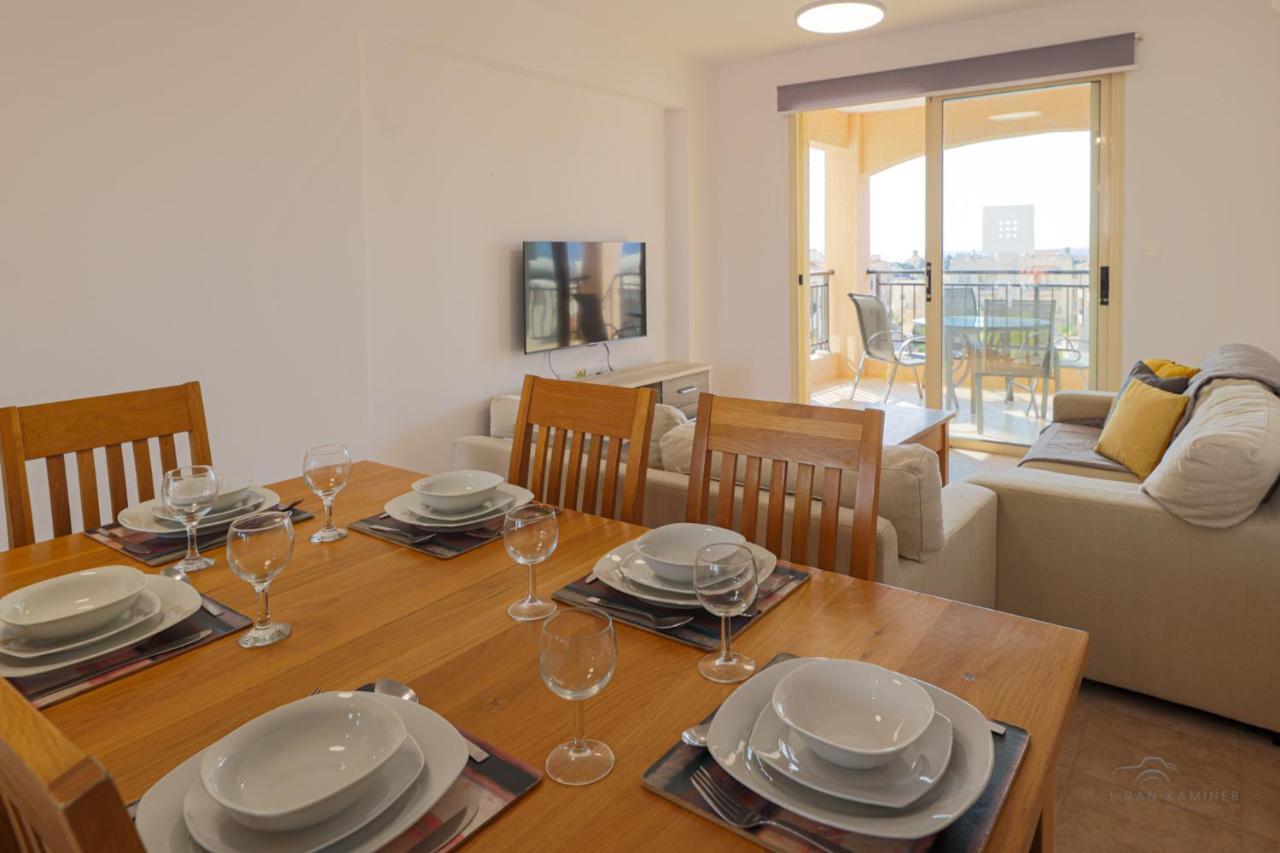 Royal Seacrest Crown-Jewel, 2B, Pools, Sea, Center Apartment Paphos ภายนอก รูปภาพ