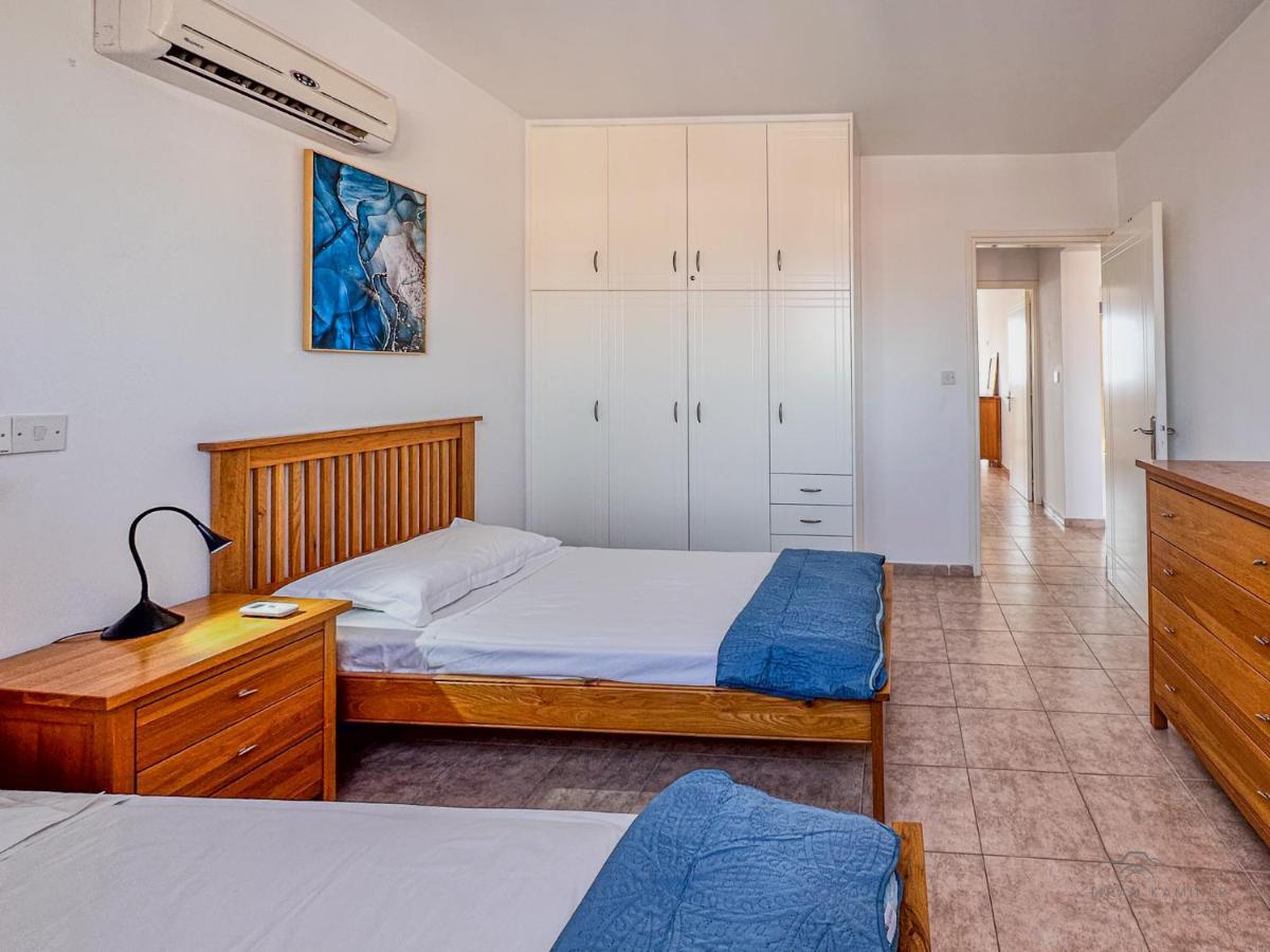 Royal Seacrest Crown-Jewel, 2B, Pools, Sea, Center Apartment Paphos ภายนอก รูปภาพ